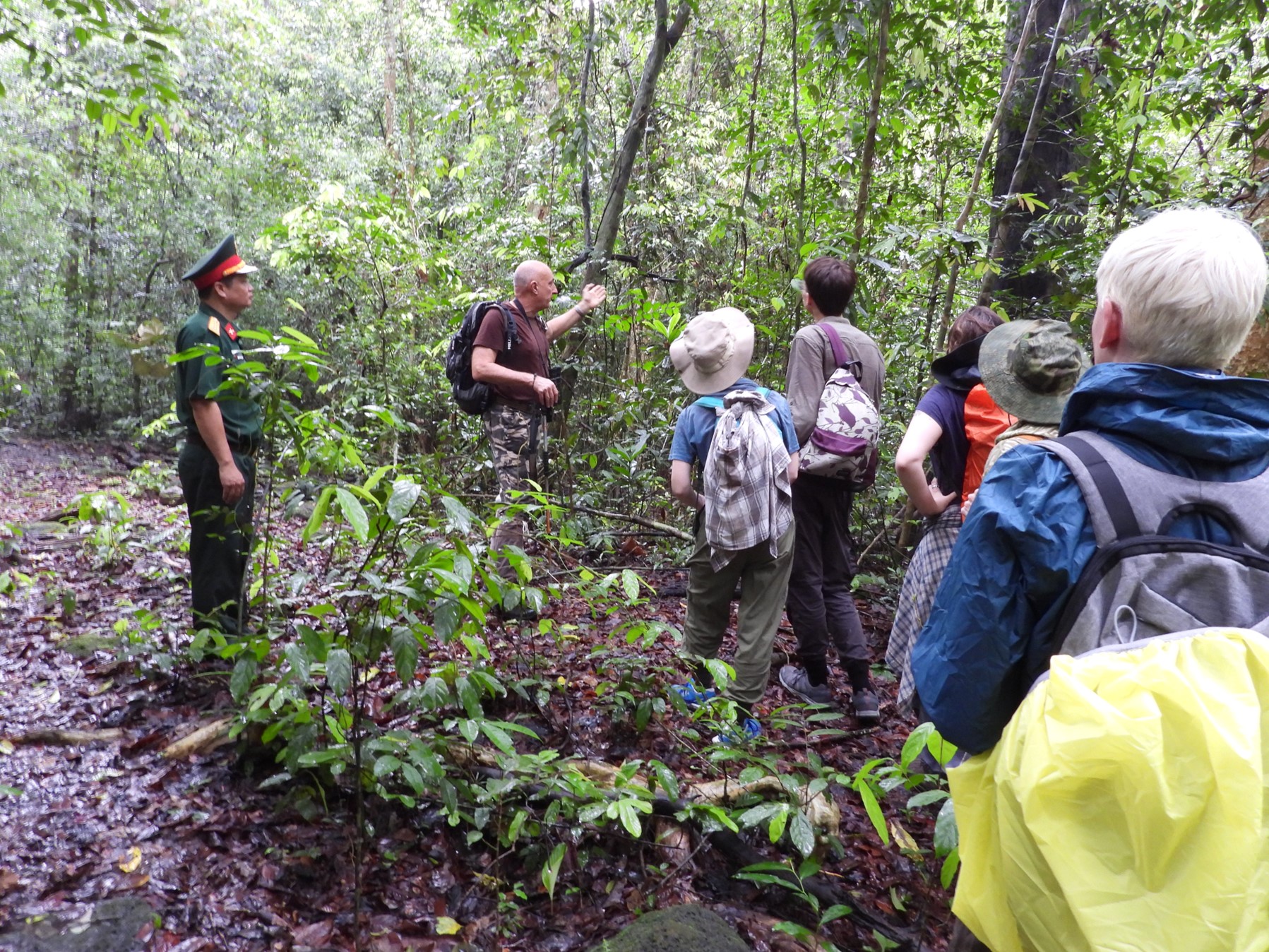 Tổ chức khóa đào tạo về nghiên cứu sinh thái rừng nhiệt đới tại Vườn Quốc gia Cát Tiên cho các nhà khoa học trẻ 