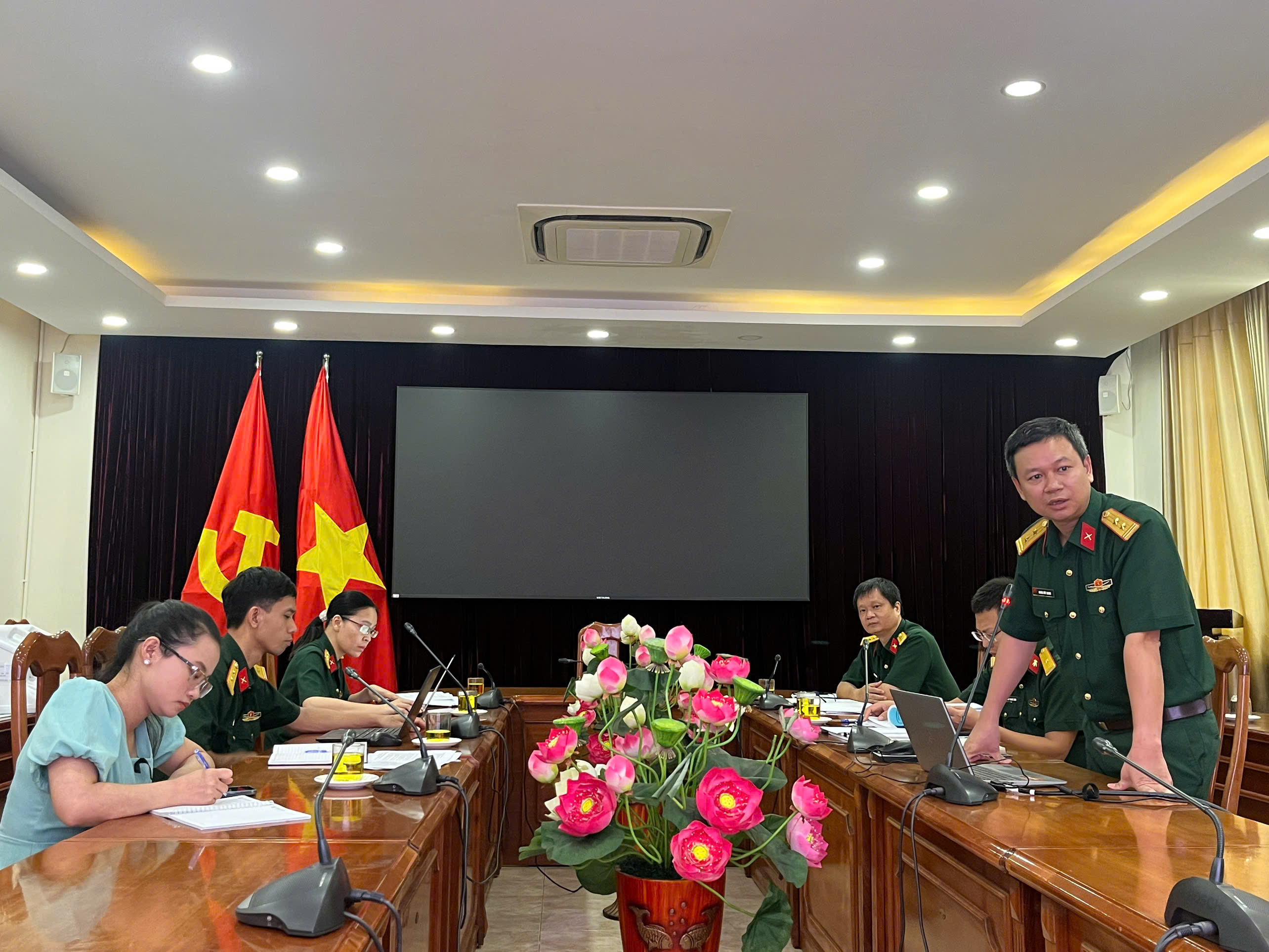 Nghiệm thu đề tài xây dựng công nghệ  chế tạo vật liệu bảo vệ chống ăn mòn khí quyển hiệu quả cao 