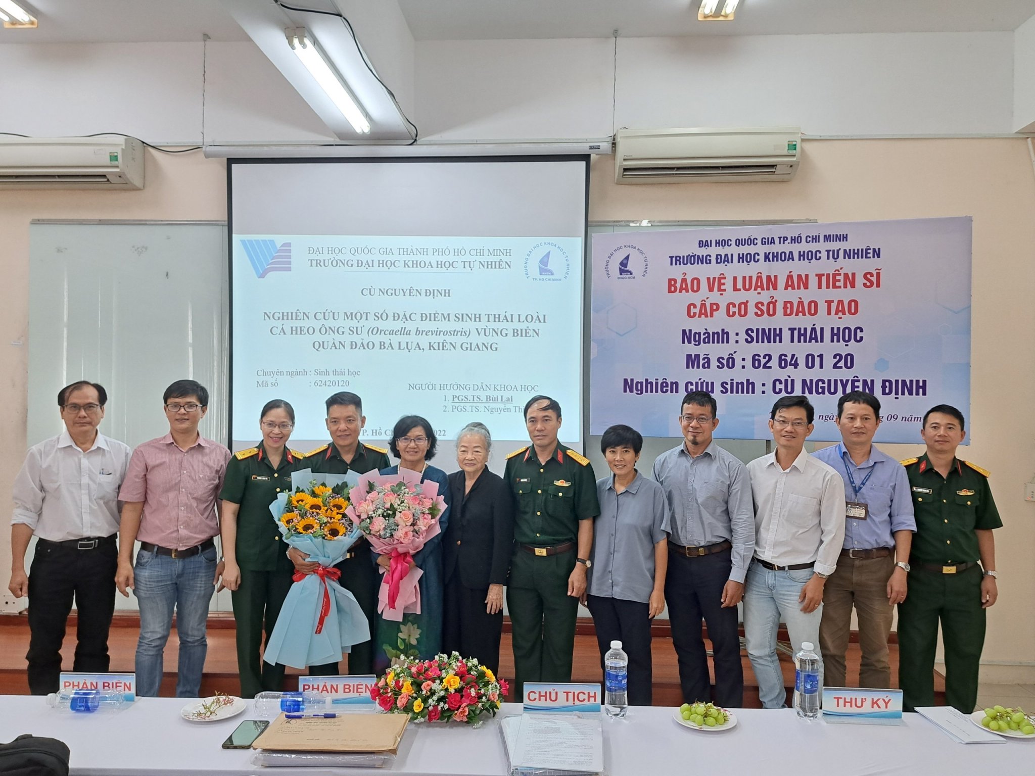 Lễ bảo vệ luận án tiến sĩ của nghiên cứu sinh Cù Nguyên Định