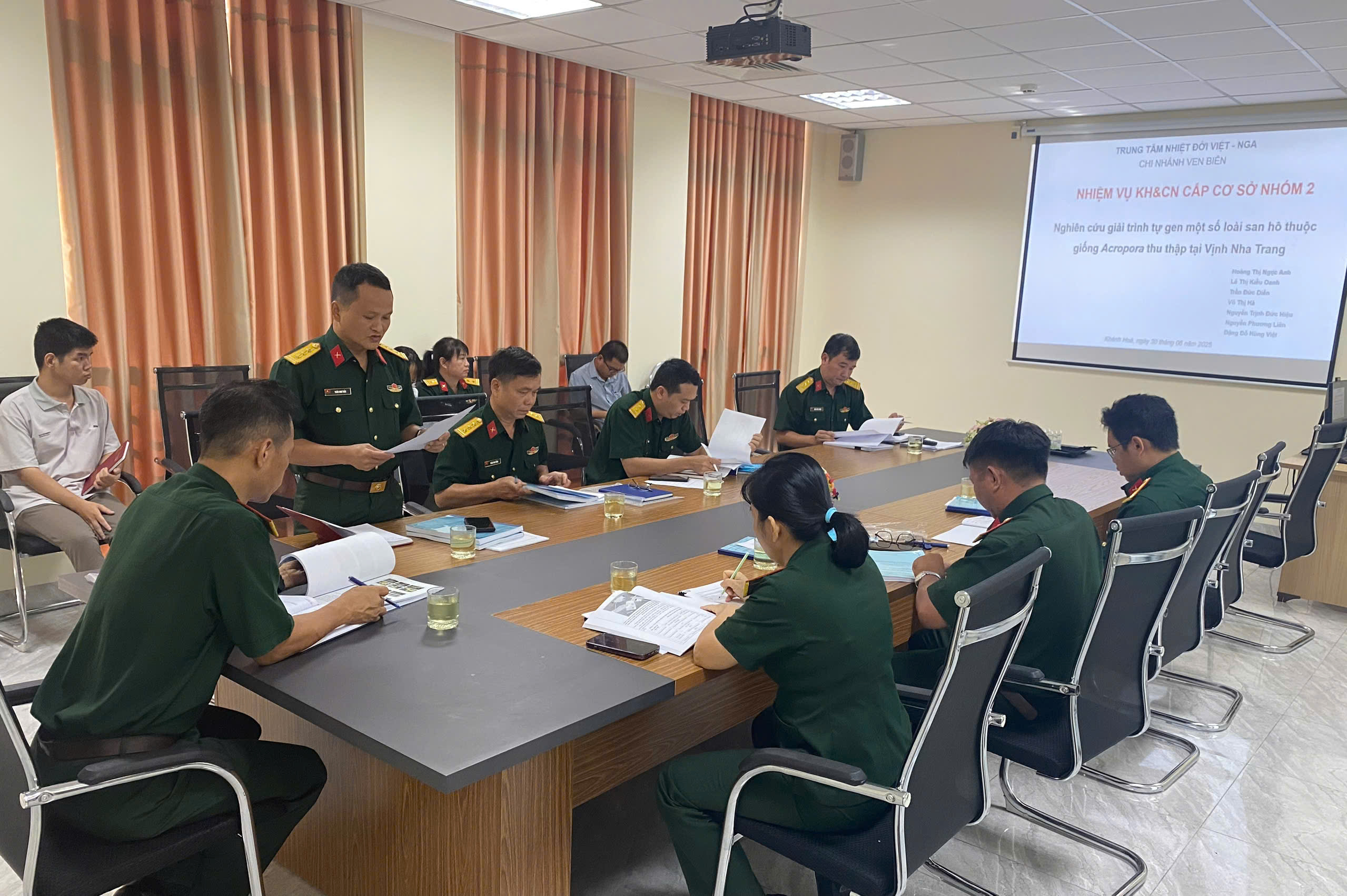 Nghiệm thu nhiệm vụ nghiên cứu giải trình tự gen một số loài san hô thuộc giống Acropora thu thập tại Vịnh Nha Trang