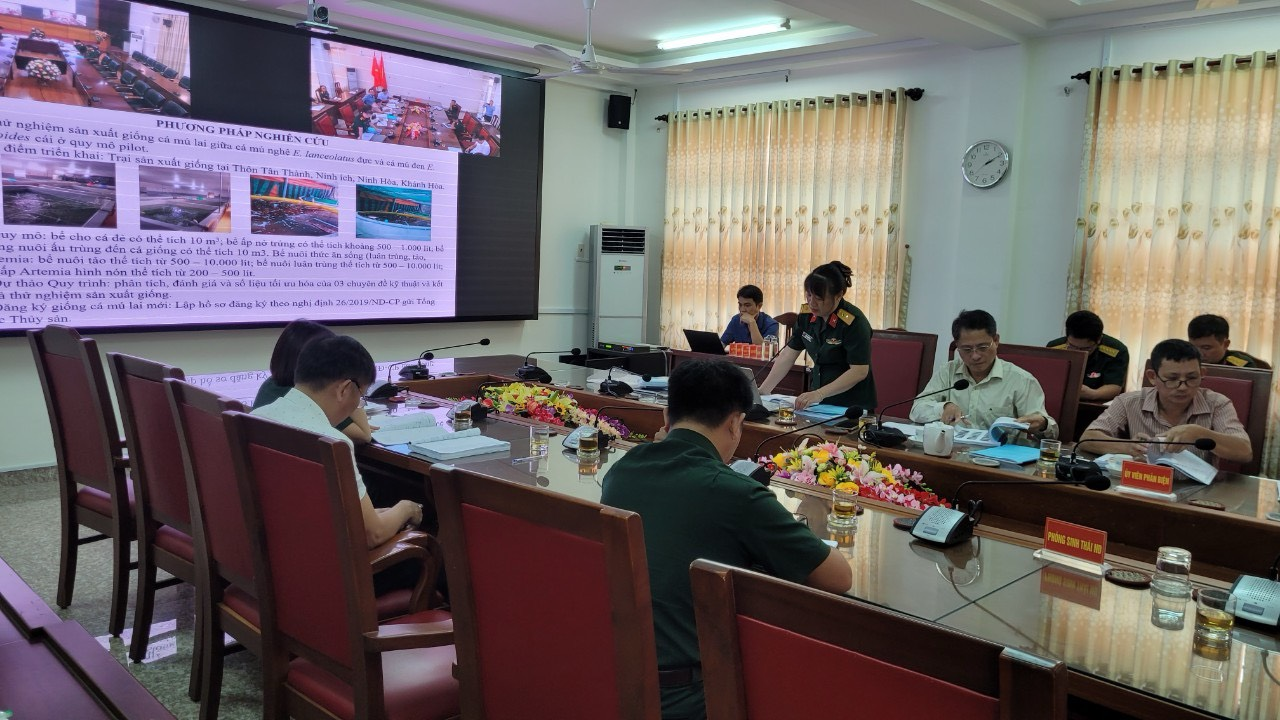 Nghiệm thu kết quả đề tài cấp Trung tâm Nhiệt đới Việt - Nga về nghiên cứu thử nghiệm sản xuất giống cá mú lai giữa cá mú nghệ đực và cá mú đen cái