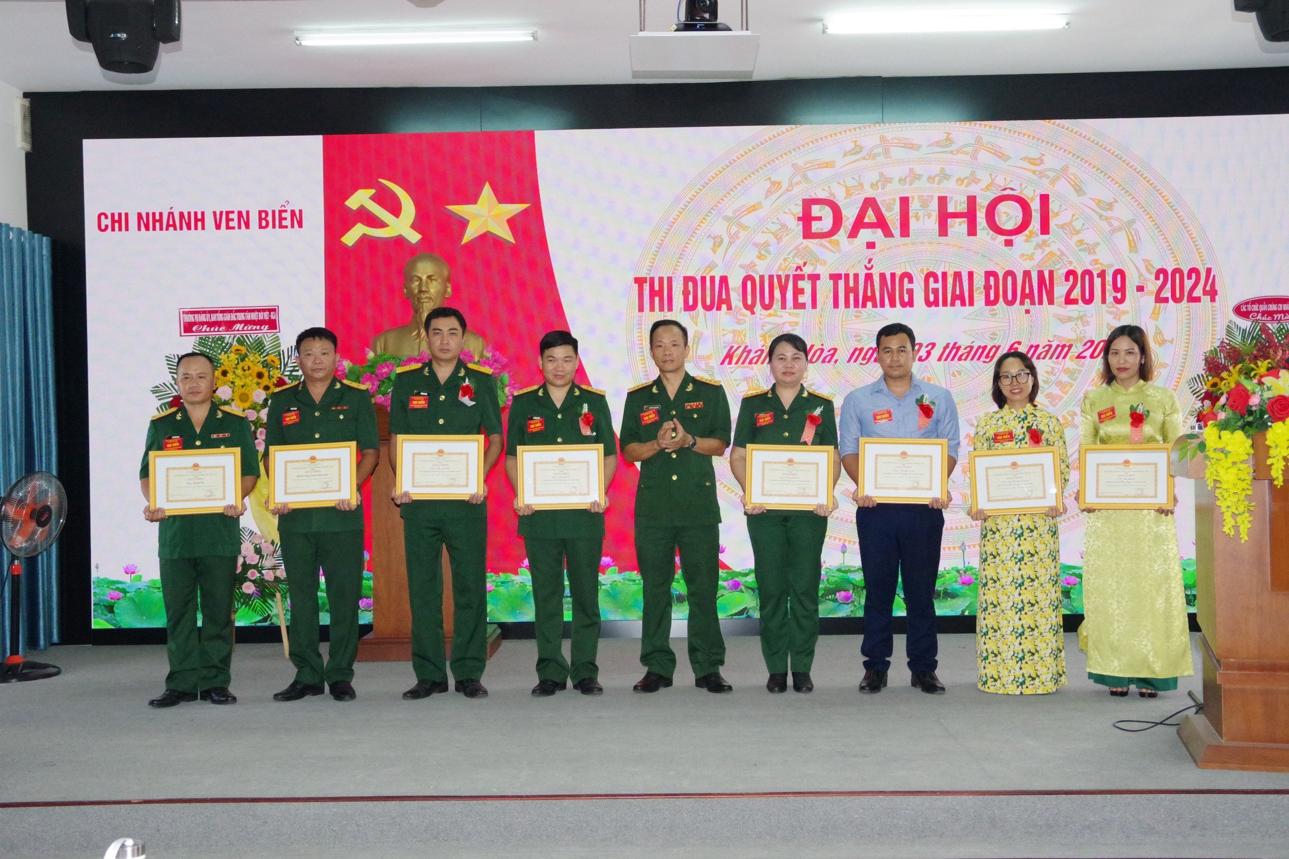 Nâng cao chất lượng nghiên cứu khoa học, hoàn thành thắng lợi các nhiệm vụ được giao