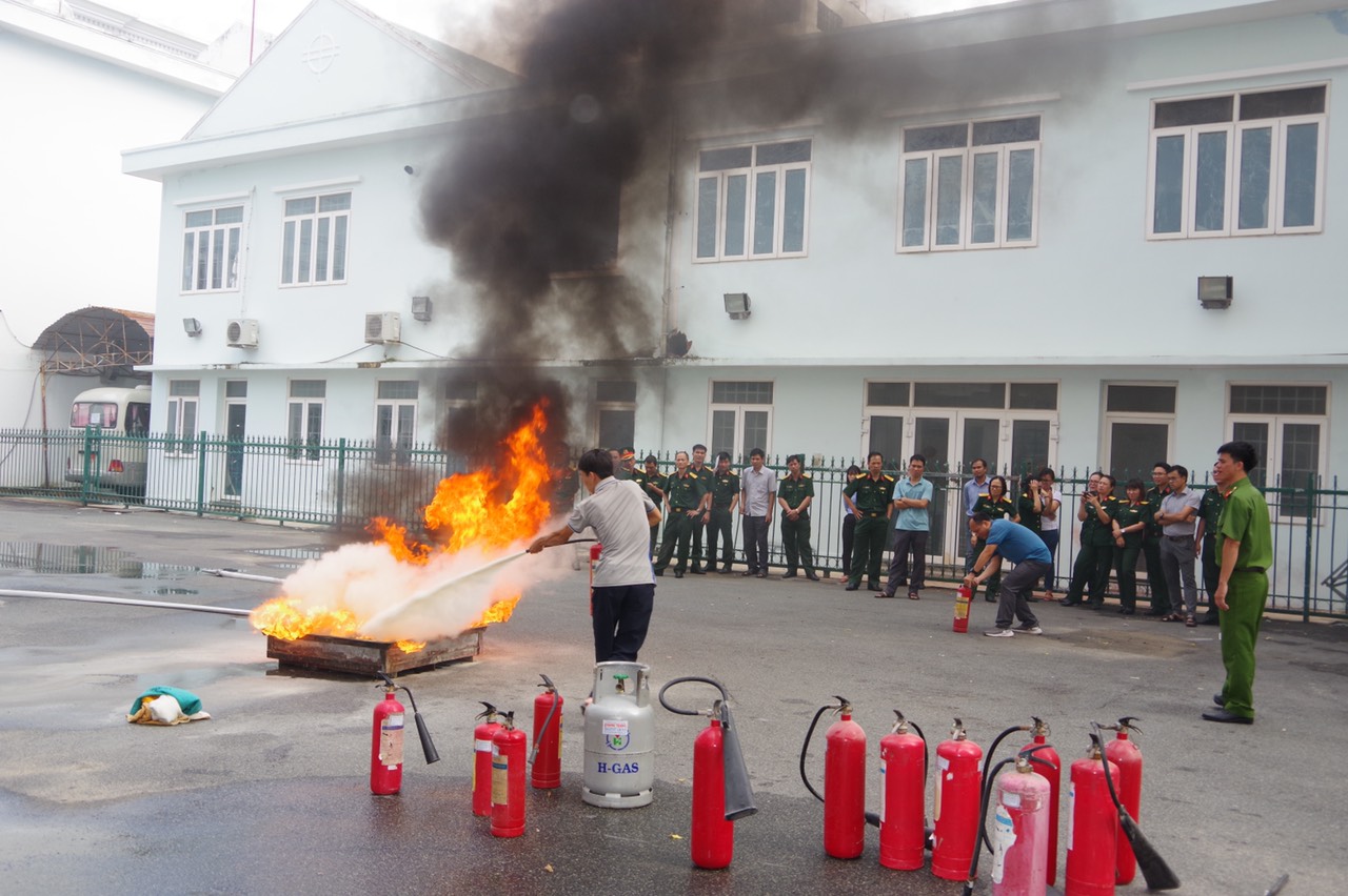 Chi nhánh Ven biển: tổ chức tập huấn công tác phòng, chống cháy nổ năm 2022