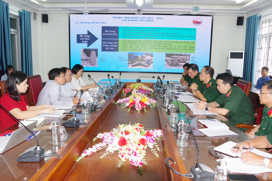 Đoàn công tác Sở Khoa học và Công nghệ tỉnh Khánh Hòa thăm và làm việc tại Chi nhánh Ven biển