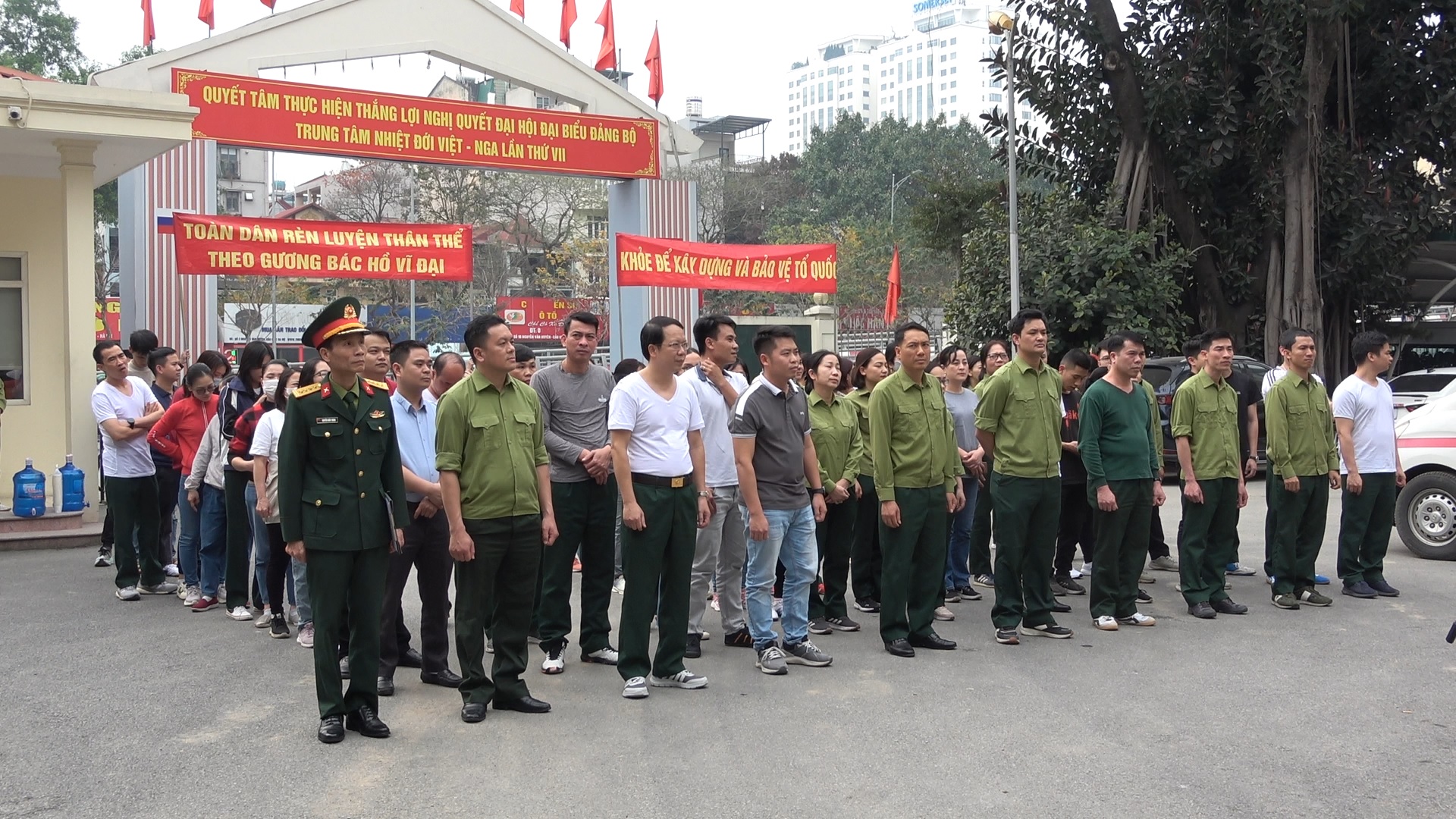 Trung tâm Nhiệt đới Việt - Nga tổ chức “Ngày chạy thể thao quân sự” kết hợp “Ngày chạy Olympic” vì sức khoẻ toàn dân năm 2024