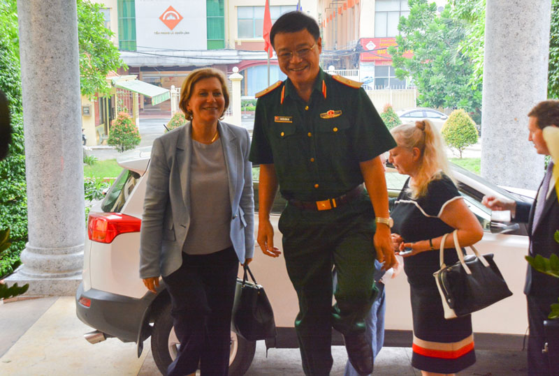 Chuyến thăm và làm việc của Cơ quan Giám sát Liên bang Nga về bảo vệ quyền lợi người tiêu dùng và an sinh con người