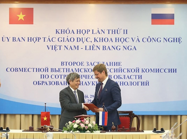 Phát triển quan hệ hợp tác về khoa học và công nghệ Việt Nam - LB Nga