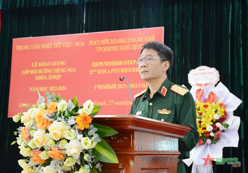 Khai giảng lớp bồi dưỡng tiếng Nga tại Trung tâm Nhiệt đới Việt - Nga