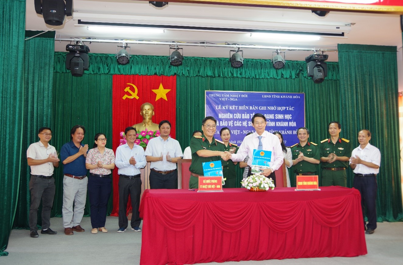 Hội thảo khoa học và ký kết hợp tác “Nghiên cứu bảo tồn đa dạng sinh học và bảo vệ các hệ sinh thái tỉnh Khánh Hòa”