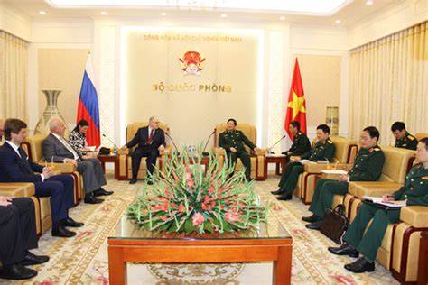 Đại tướng Ngô Xuân Lịch tiếp Đoàn đại biểu Phân ban Nga