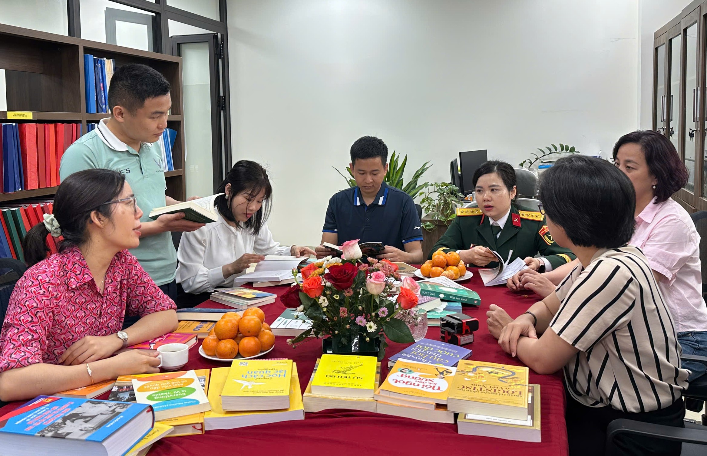 Trung tâm Nhiệt đới Việt - Nga hưởng ứng Ngày Sách và Văn hóa đọc lần thứ 4 năm 2025