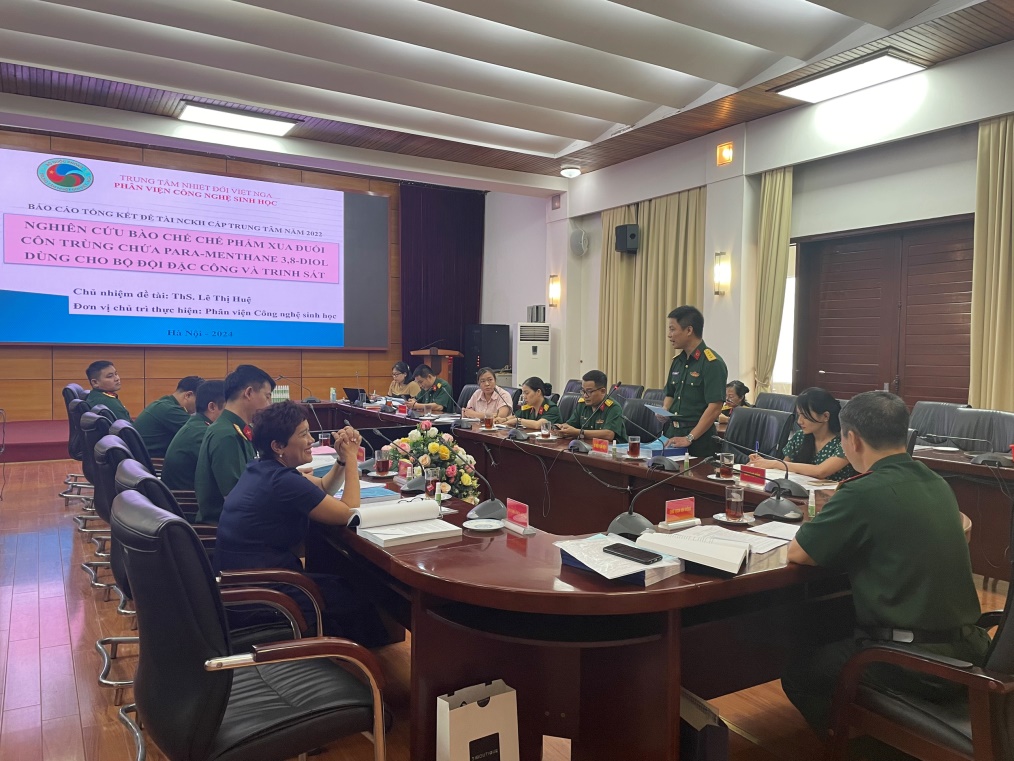 Nghiệm thu nhiệm vụ về nghiên cứu bào chế chế phẩm xua đuổi côn trùng từ tinh dầu bạch đàn chanh