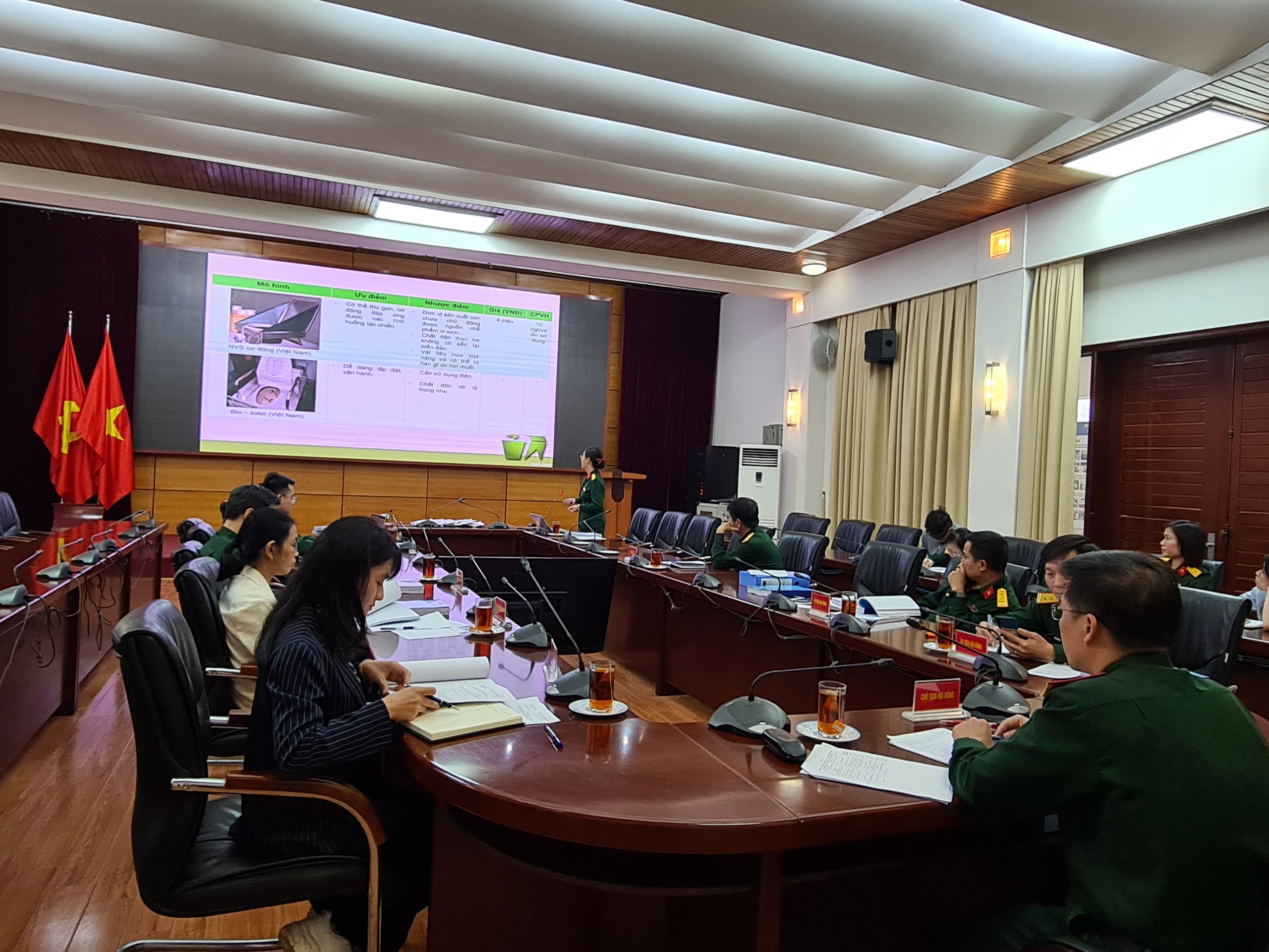 Nghiệm thu nhiệm vụ KH&CN cấp Trung tâm về nghiên cứu, chế tạo nhà vệ sinh cơ động sử dụng trong điều kiện biển đảo