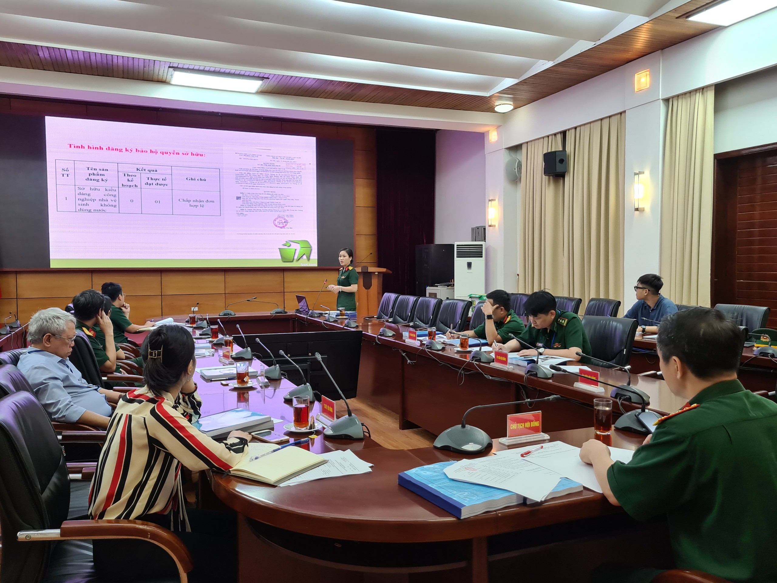 Nghiệm thu nhiệm vụ KH&CN cấp Trung tâm về ứng dụng công nghệ nhà vệ sinh không dùng nước